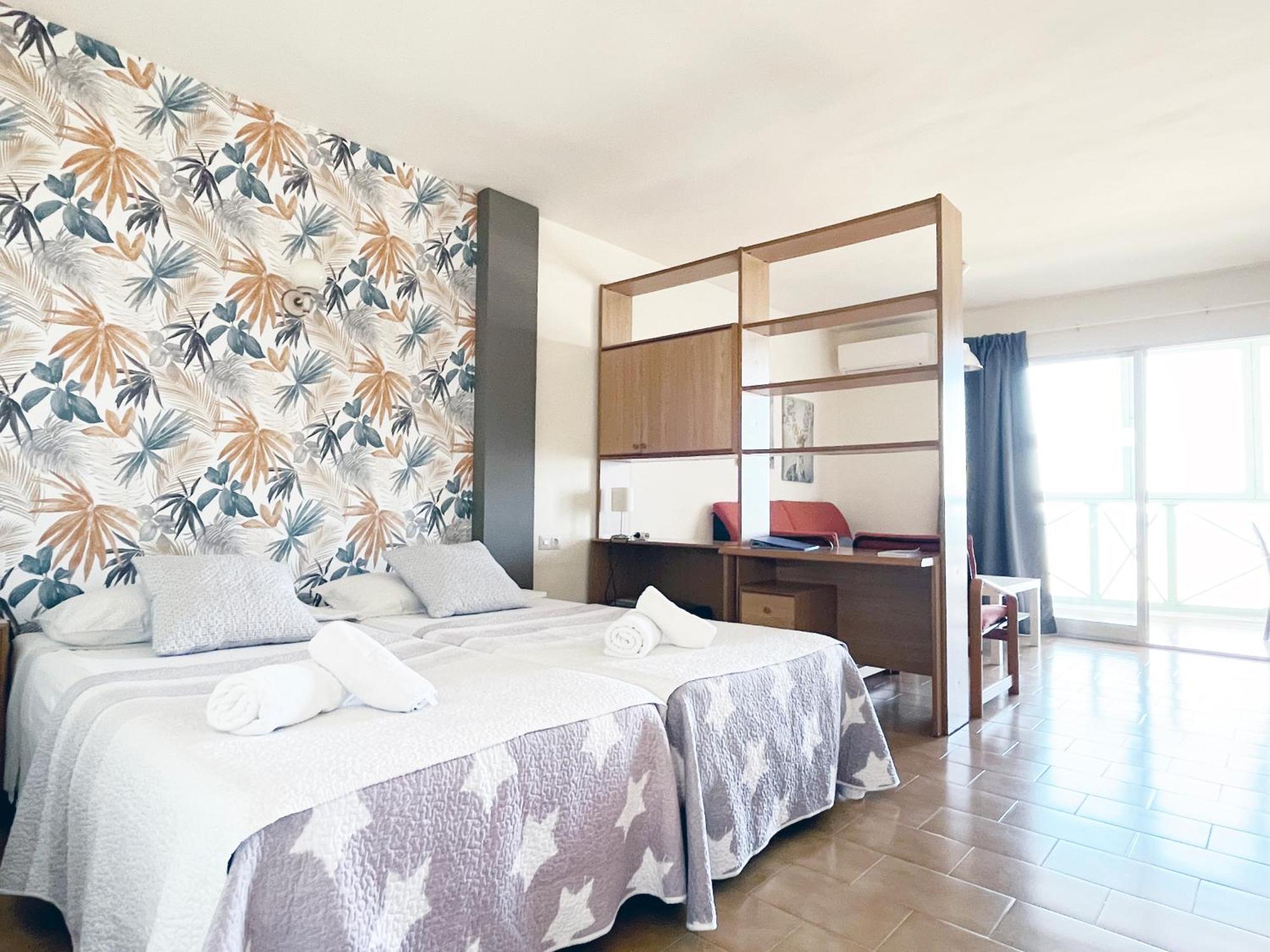 Apartamentos Acuario Dénia Esterno foto